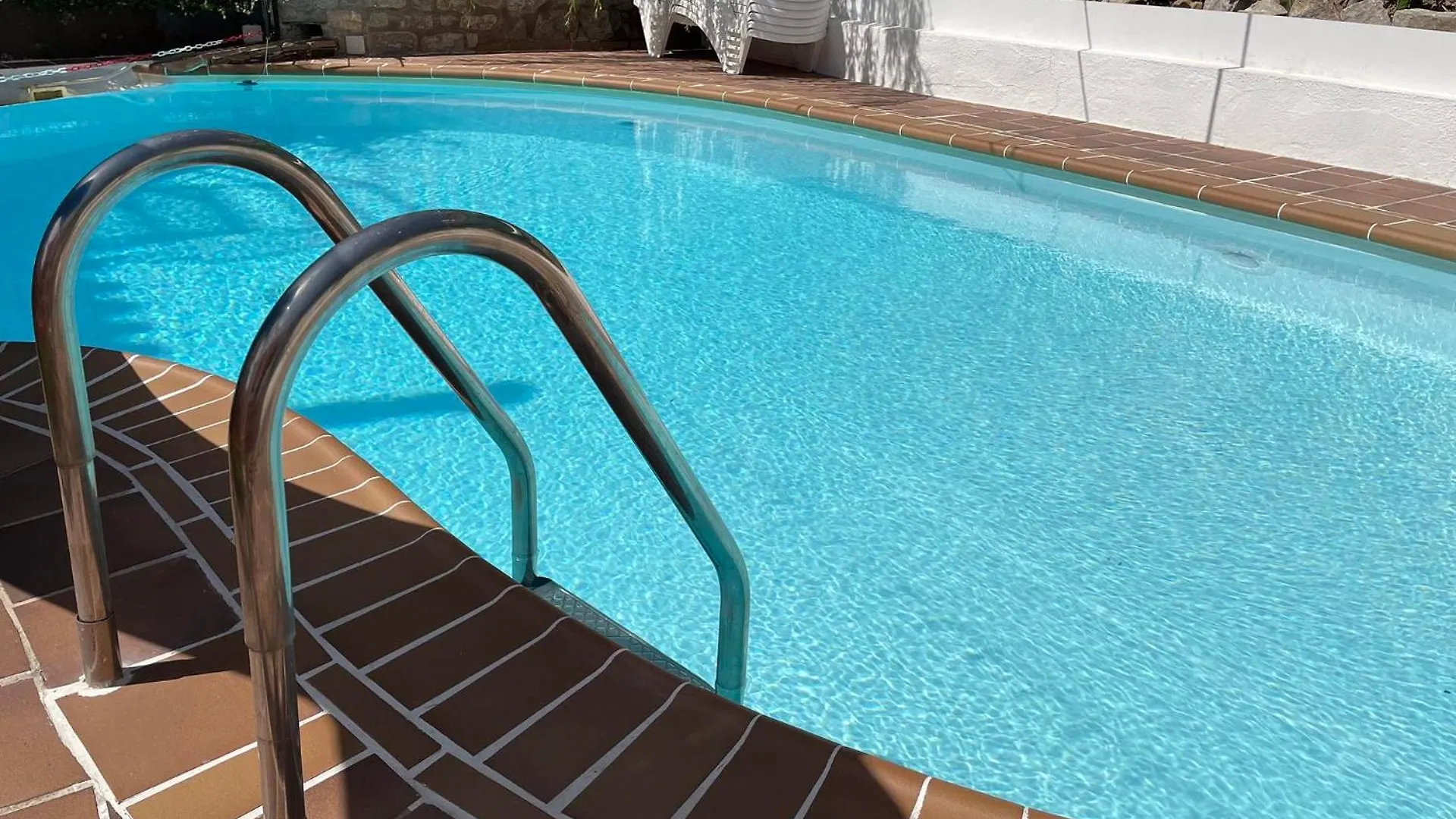 Ragon Residencial, 11 Villa Guejar Sierra Spain